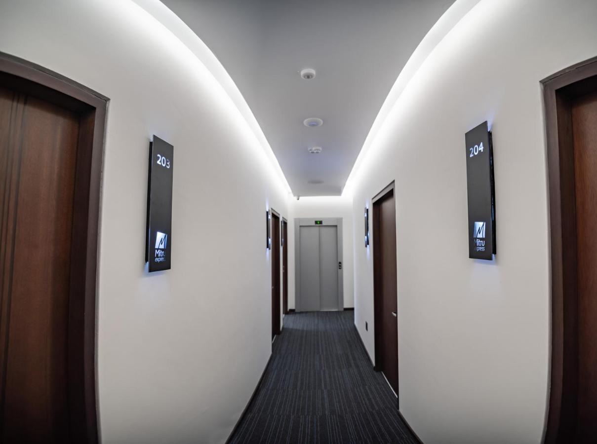 Mitru Express Hotel 4*